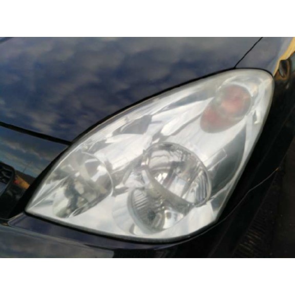 toyota corolla verso (r1) del año 2005