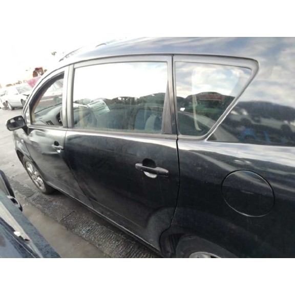 toyota corolla verso (r1) del año 2005