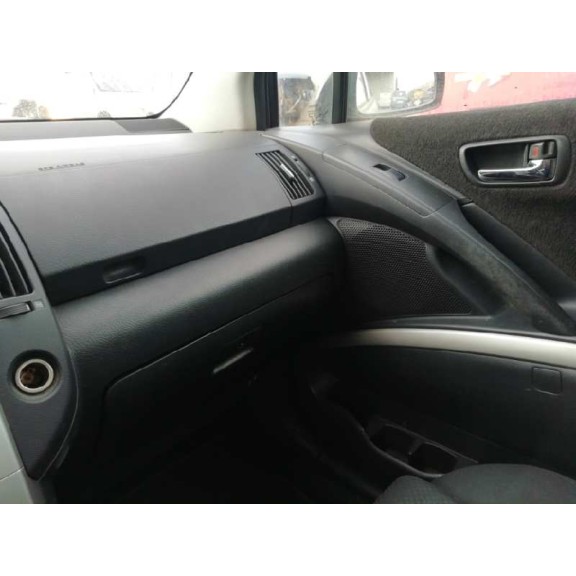 toyota corolla verso (r1) del año 2005