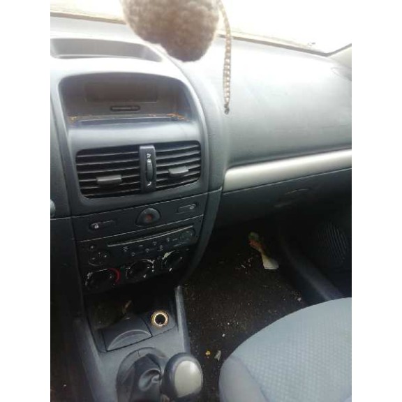 renault clio ii fase ii (b/cb0) del año 2005