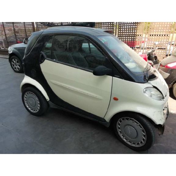 smart micro compact car del año 2001