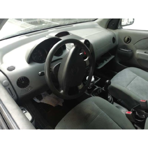 daewoo kalos del año 2004