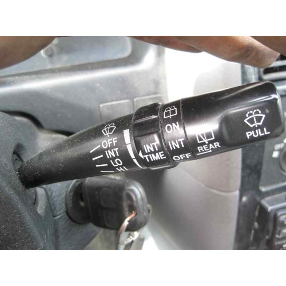 toyota avensis berlina (t 22) del año 1999