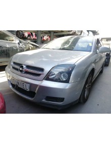 opel vectra c berlina del año 2004