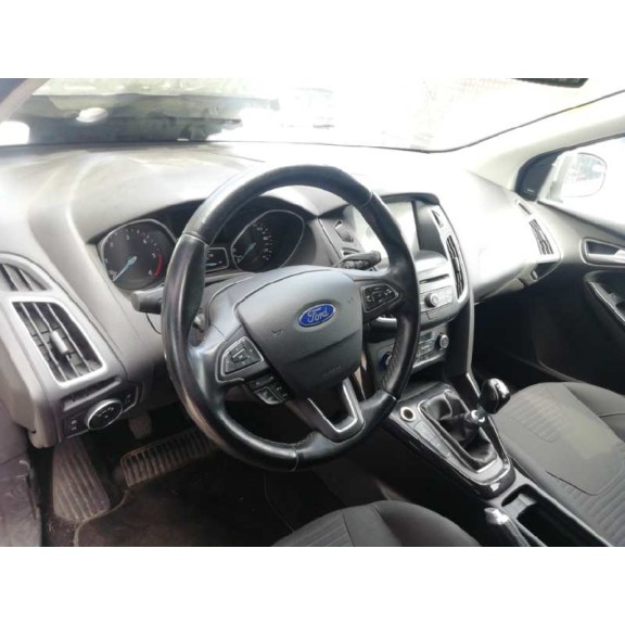 ford focus turn. del año 2016