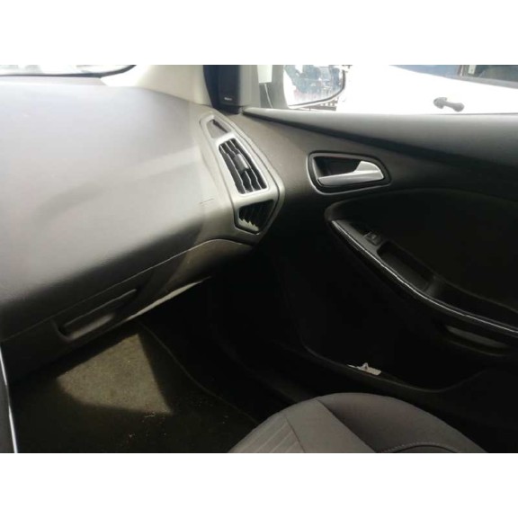 ford focus turn. del año 2016