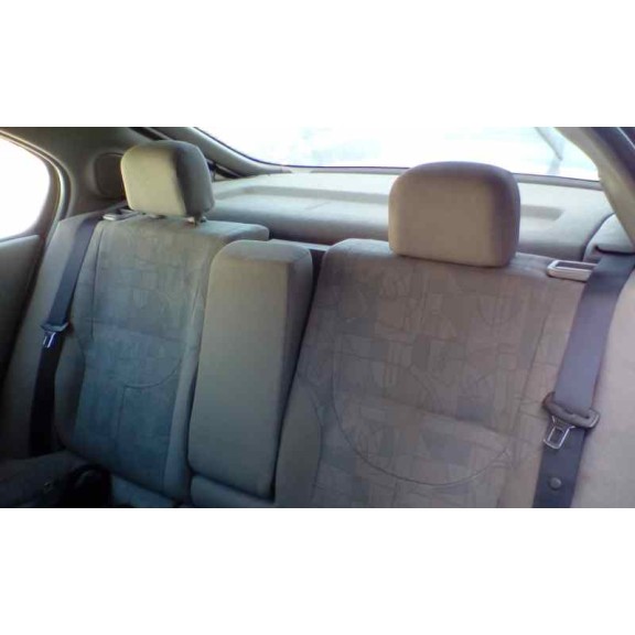 nissan primera berlina (p11) del año 1999