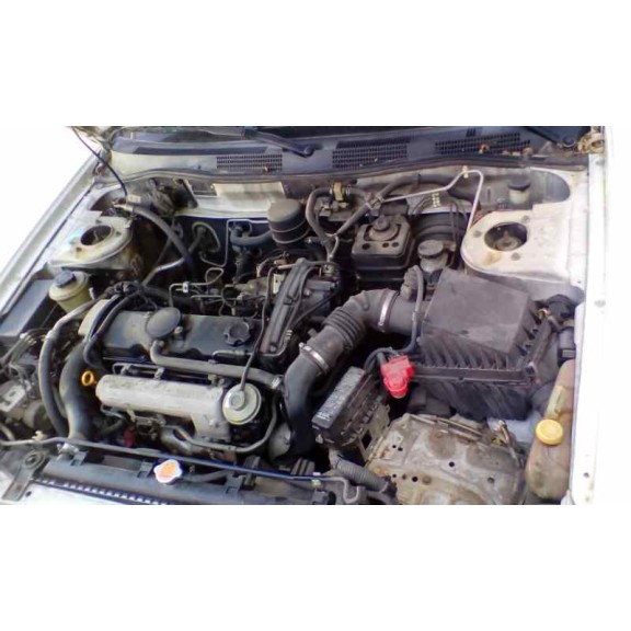 nissan primera berlina (p11) del año 1999