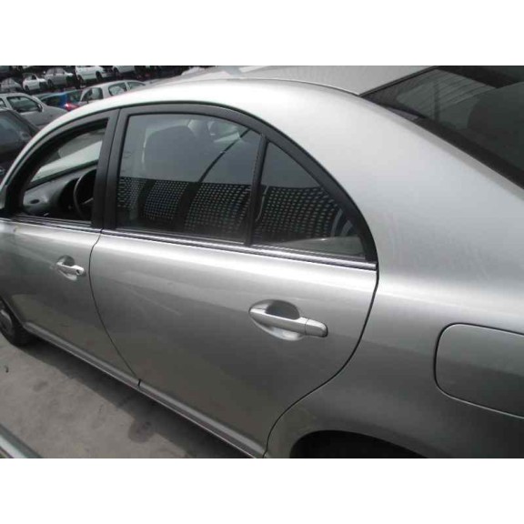 toyota avensis berlina (t25) del año 2004