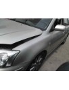 toyota avensis berlina (t25) del año 2004