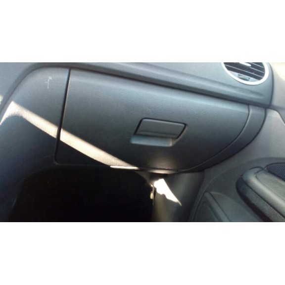 ford focus berlina (cap) del año 2006