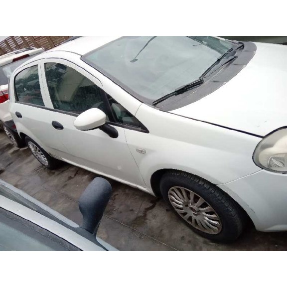fiat punto (evo) (199) del año 2011