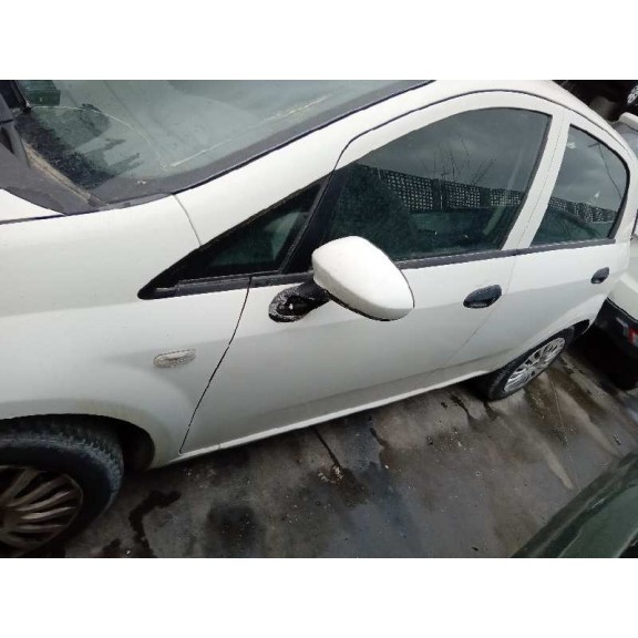 fiat punto (evo) (199) del año 2011