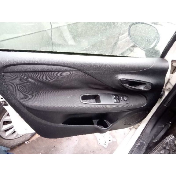 fiat punto (evo) (199) del año 2011