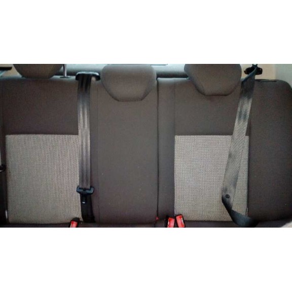 seat ibiza (6j5) del año 2009