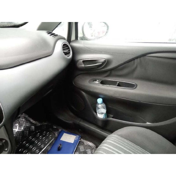 fiat punto (evo) (199) del año 2011