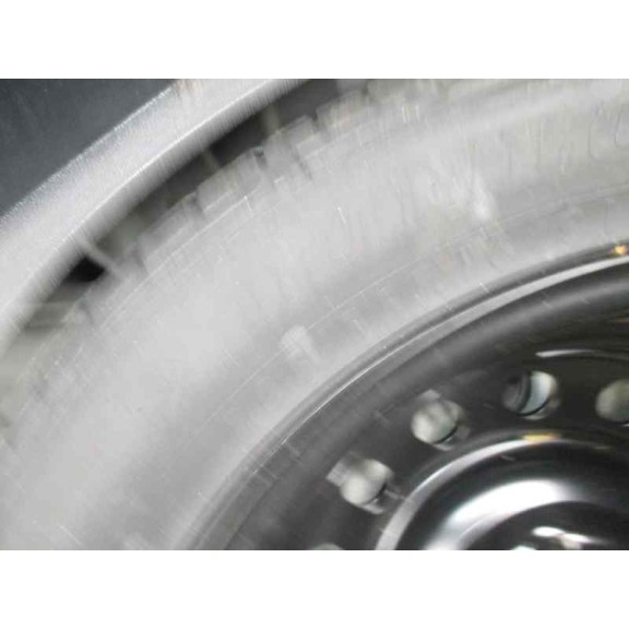 toyota avensis berlina (t25) del año 2004