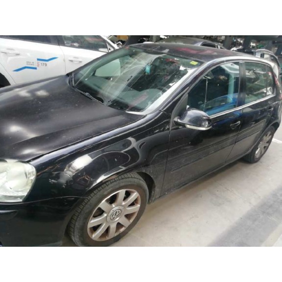 volkswagen golf v berlina (1k1) del año 2004