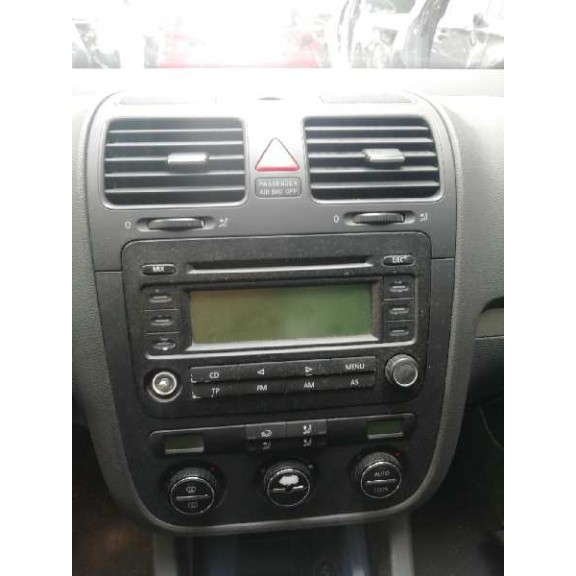 volkswagen golf v berlina (1k1) del año 2004