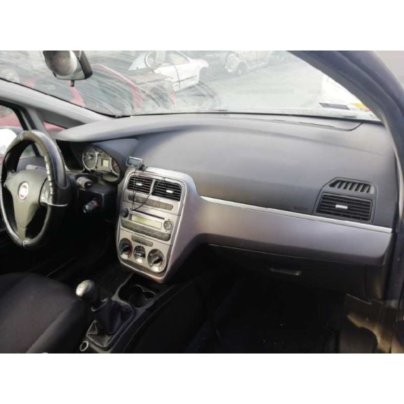 fiat punto (199) del año 2012