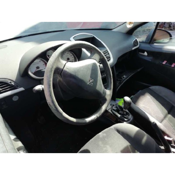 peugeot 207 del año 2006