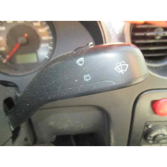 seat ibiza (6l1) del año 2004