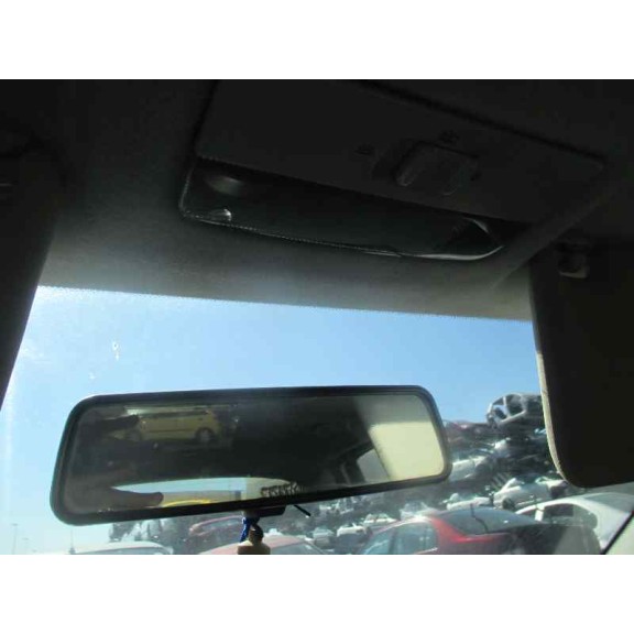 seat ibiza (6l1) del año 2004