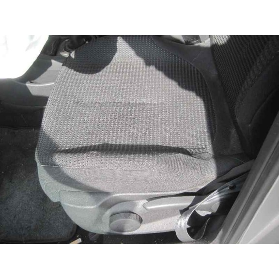 citroën c4 berlina del año 2005