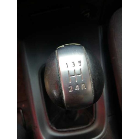 nissan primera berlina (p12) del año 2004