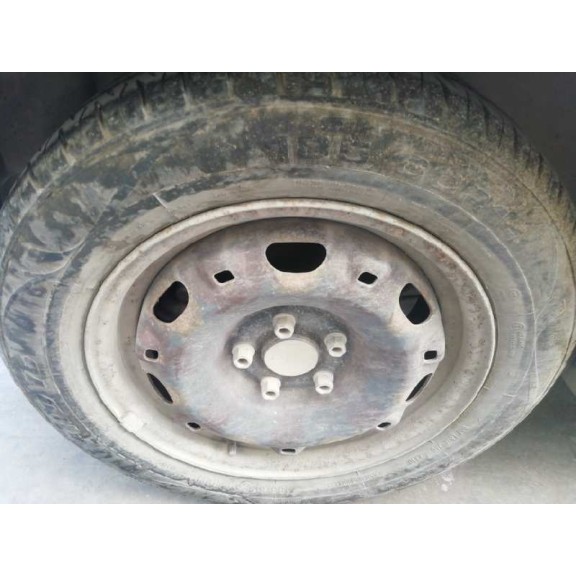 seat ibiza (6l1) del año 2002