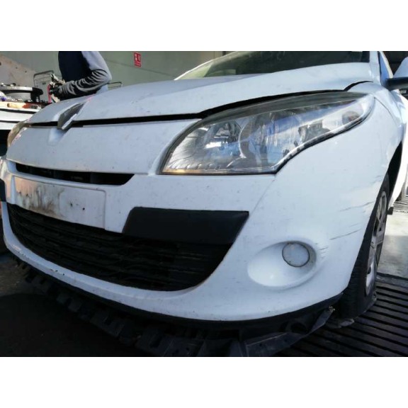 renault megane iii berlina 5 p del año 2009