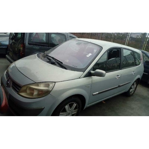 renault grand scenic del año 2004