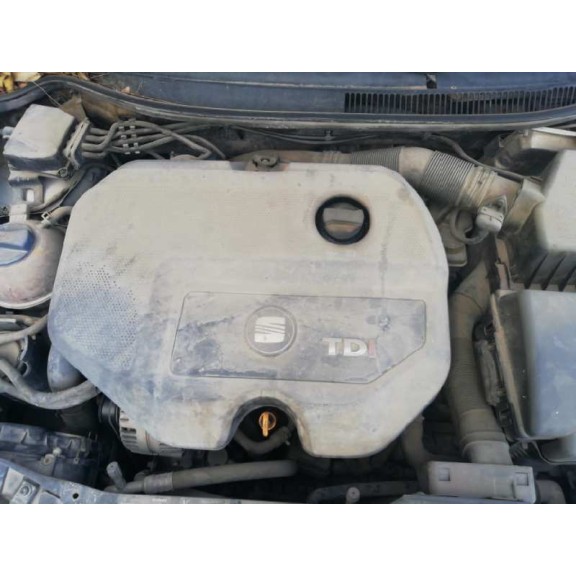 seat ibiza (6l1) del año 2002