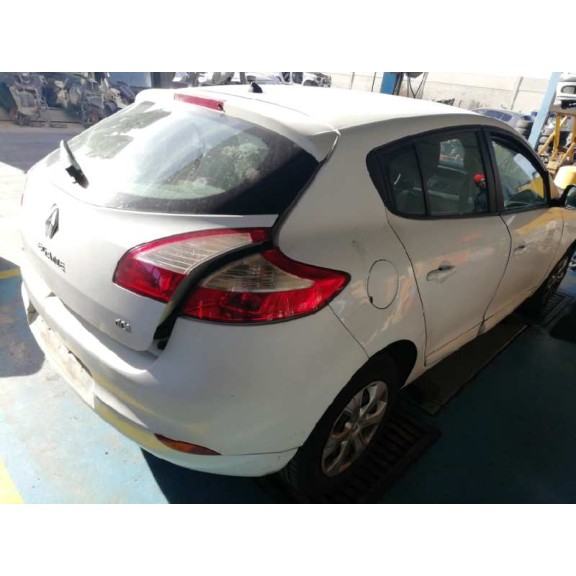 renault megane iii berlina 5 p del año 2009