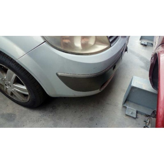 renault grand scenic del año 2004