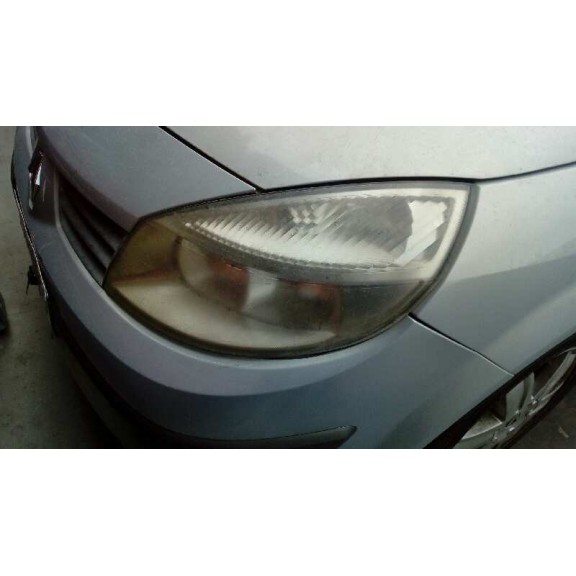 renault grand scenic del año 2004