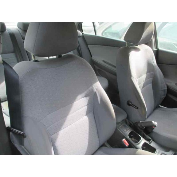 nissan primera berlina (p12) del año 2002