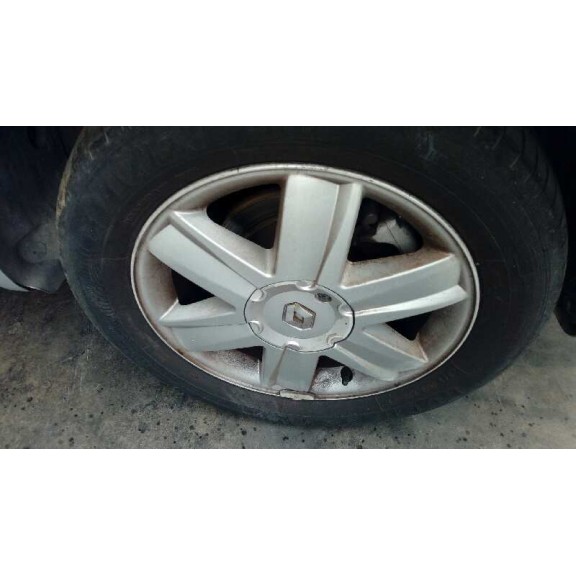 renault grand scenic del año 2004