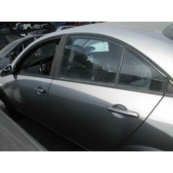 nissan primera berlina (p12) del año 2002