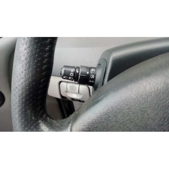 renault grand scenic del año 2004