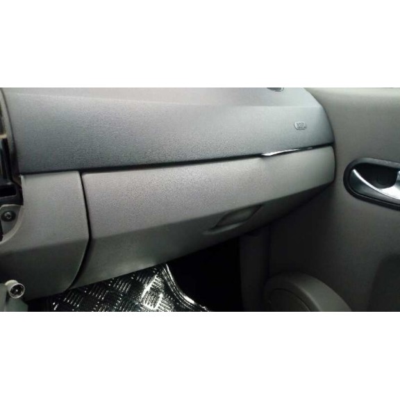 renault grand scenic del año 2004