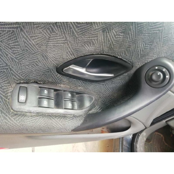 renault laguna ii (bg0) del año 2002