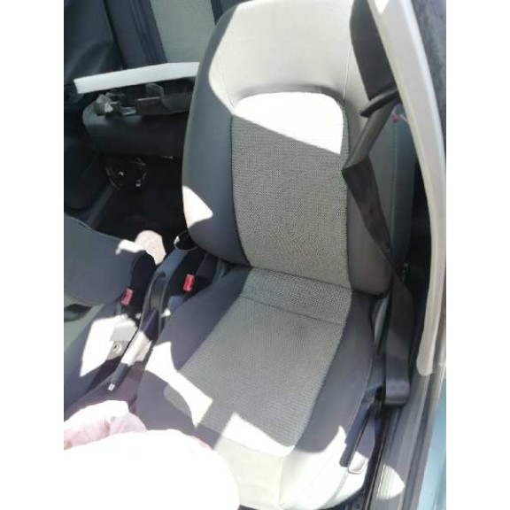 seat ibiza (6j5) del año 2009