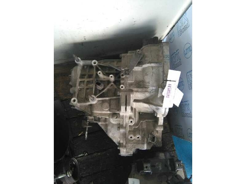 Recambio de caja cambios para hyundai tucson (jm) 2.0 comfort referencia OEM IAM L6400823 CASCO 5 VELOCIDADES