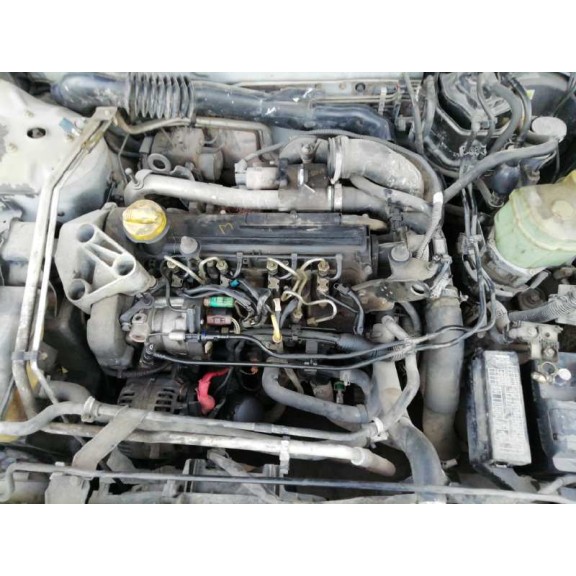 nissan almera (n16/e) del año 2003