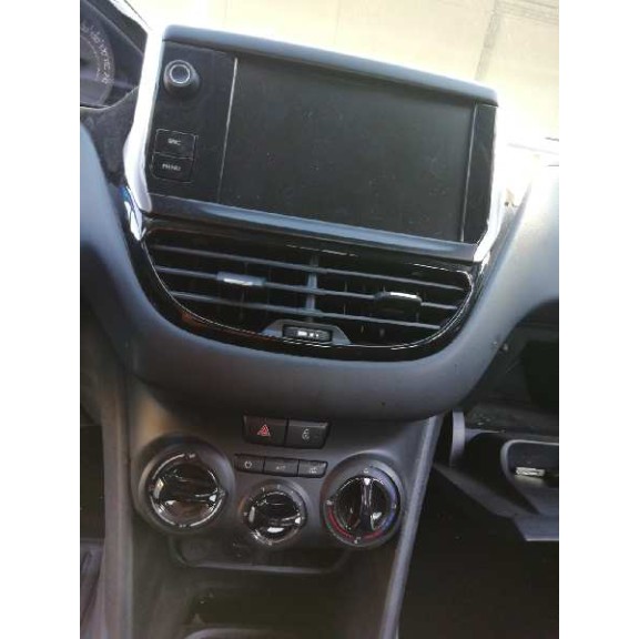 peugeot 208 del año 2017