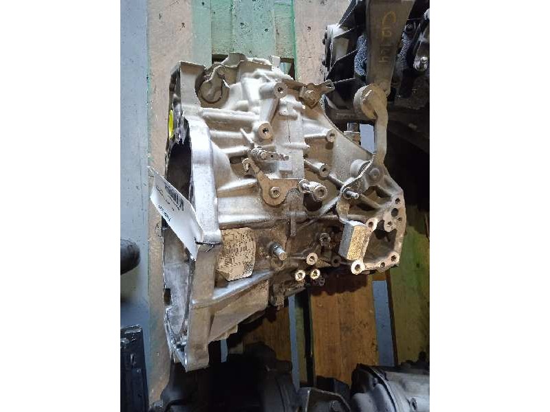 Recambio de caja casco para toyota auris 1.3 16v cat referencia OEM IAM   6V