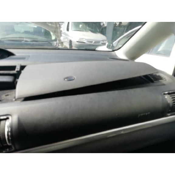 ford galaxy (vy) del año 2001