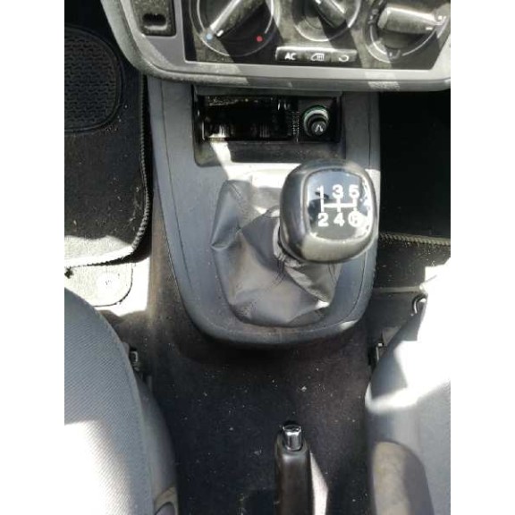 ford galaxy (vy) del año 2001