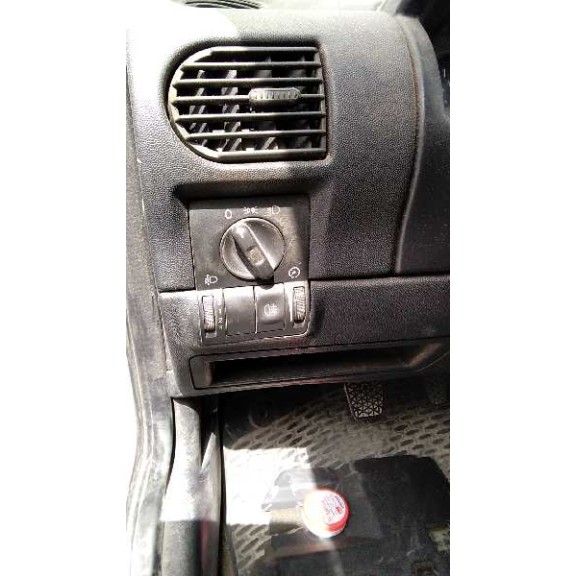 opel combo (corsa c) del año 2008